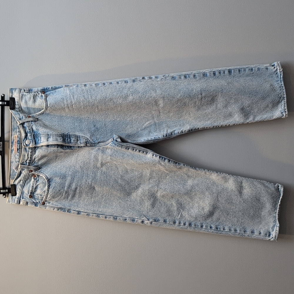 Levi's Ribcage Straight Ankle Light Blue Women's Jeans Size 31